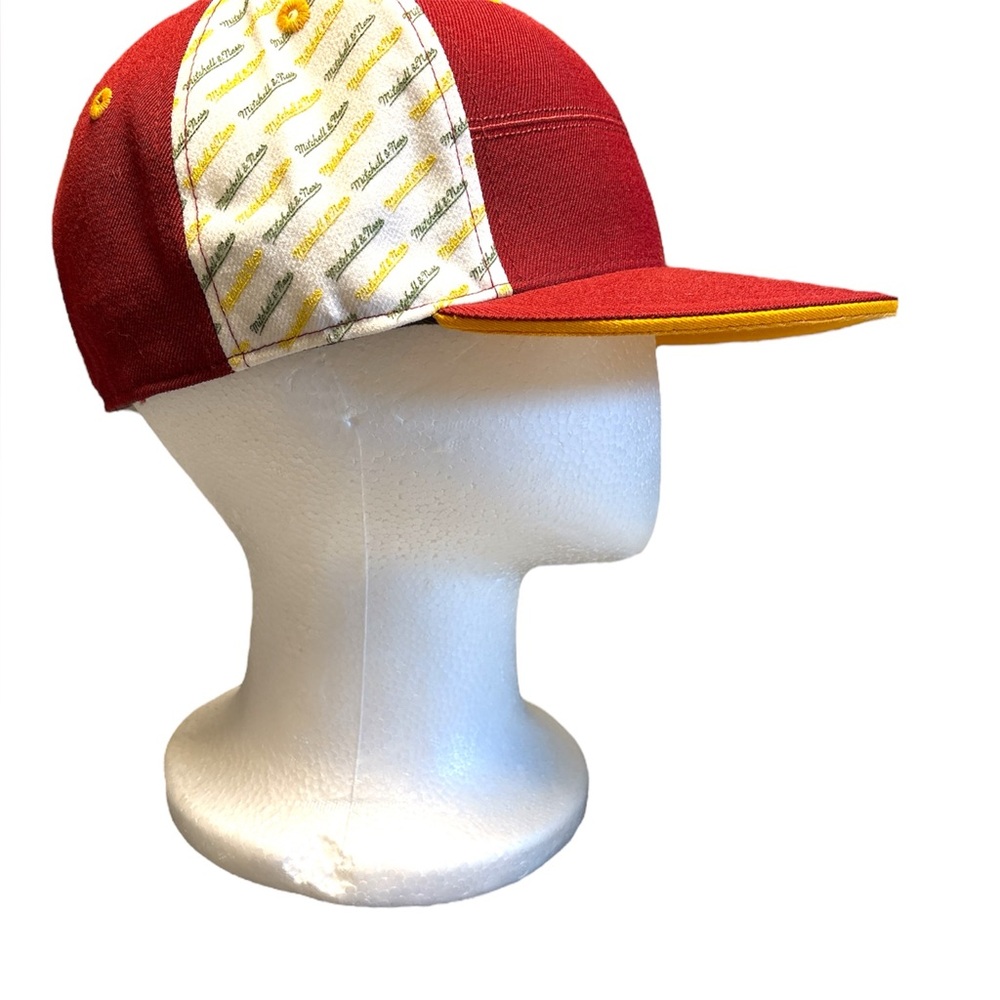 Mitchell & Ness CLE Cavaliers Hardwood Classics Fitted Hat 7 1/8 Red/Yellow NWOT
